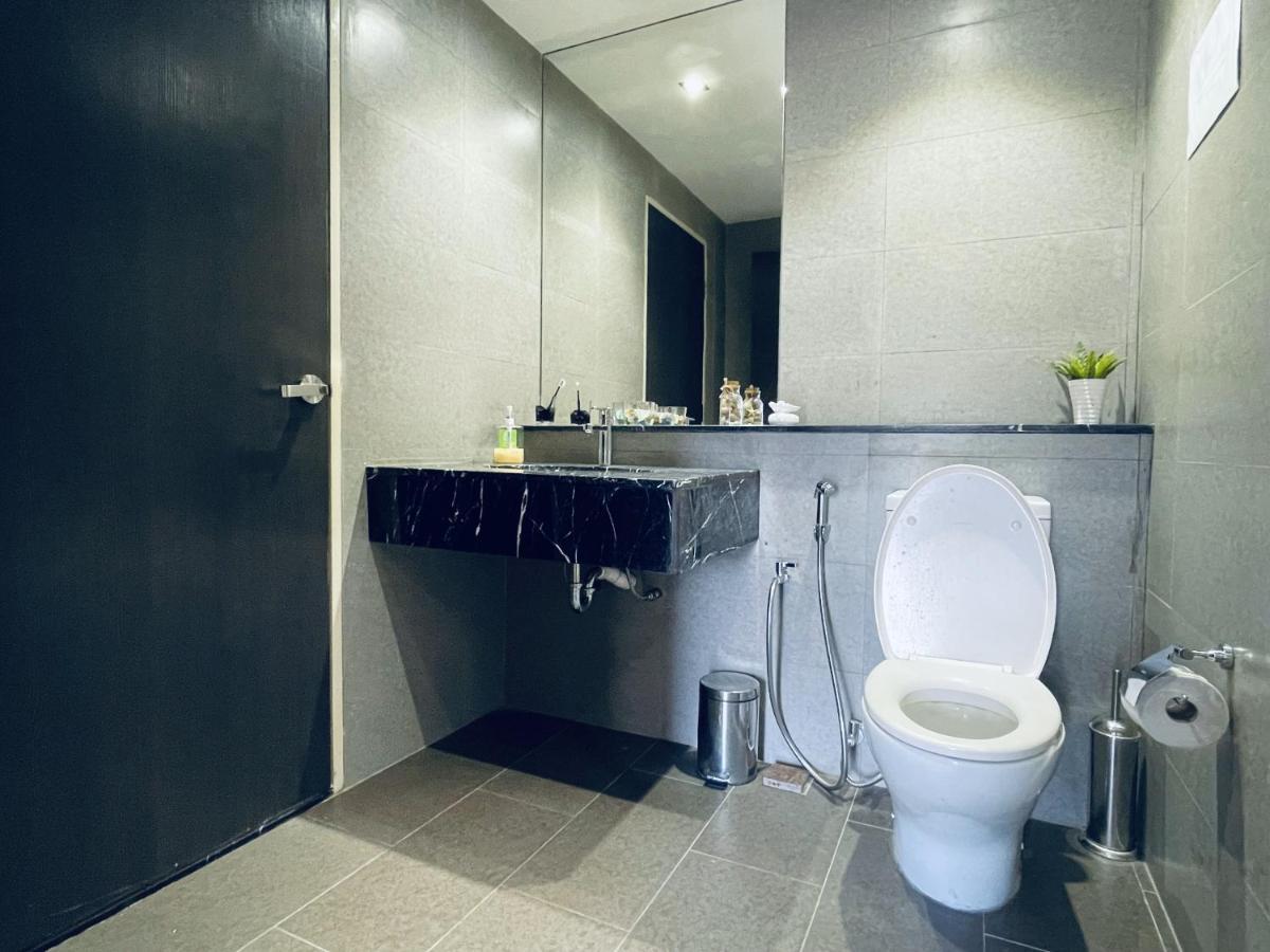 B.Suites 21 Kota Kinabalu Exteriör bild