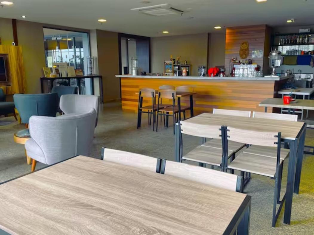 B.Suites 21 Kota Kinabalu Exteriör bild