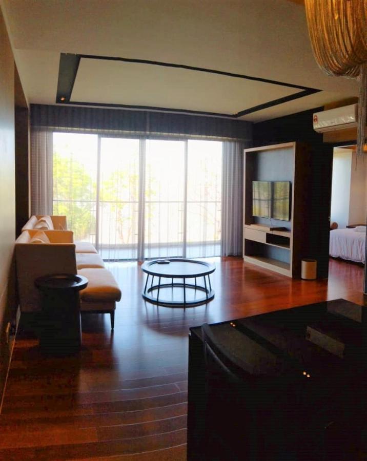 B.Suites 21 Kota Kinabalu Exteriör bild